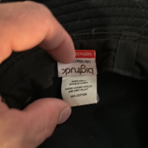 Hat - Picture 4 of 5